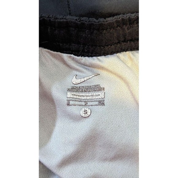 Nike DRI FIT Running Shorts Lot Of 2  Activewear Size Small Women's Lined - Picture 7 of 7